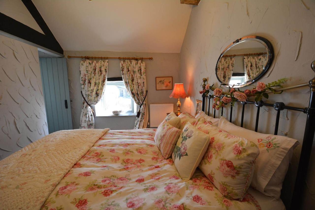 Haddon Grove Farm Cottages Bakewell Extérieur photo