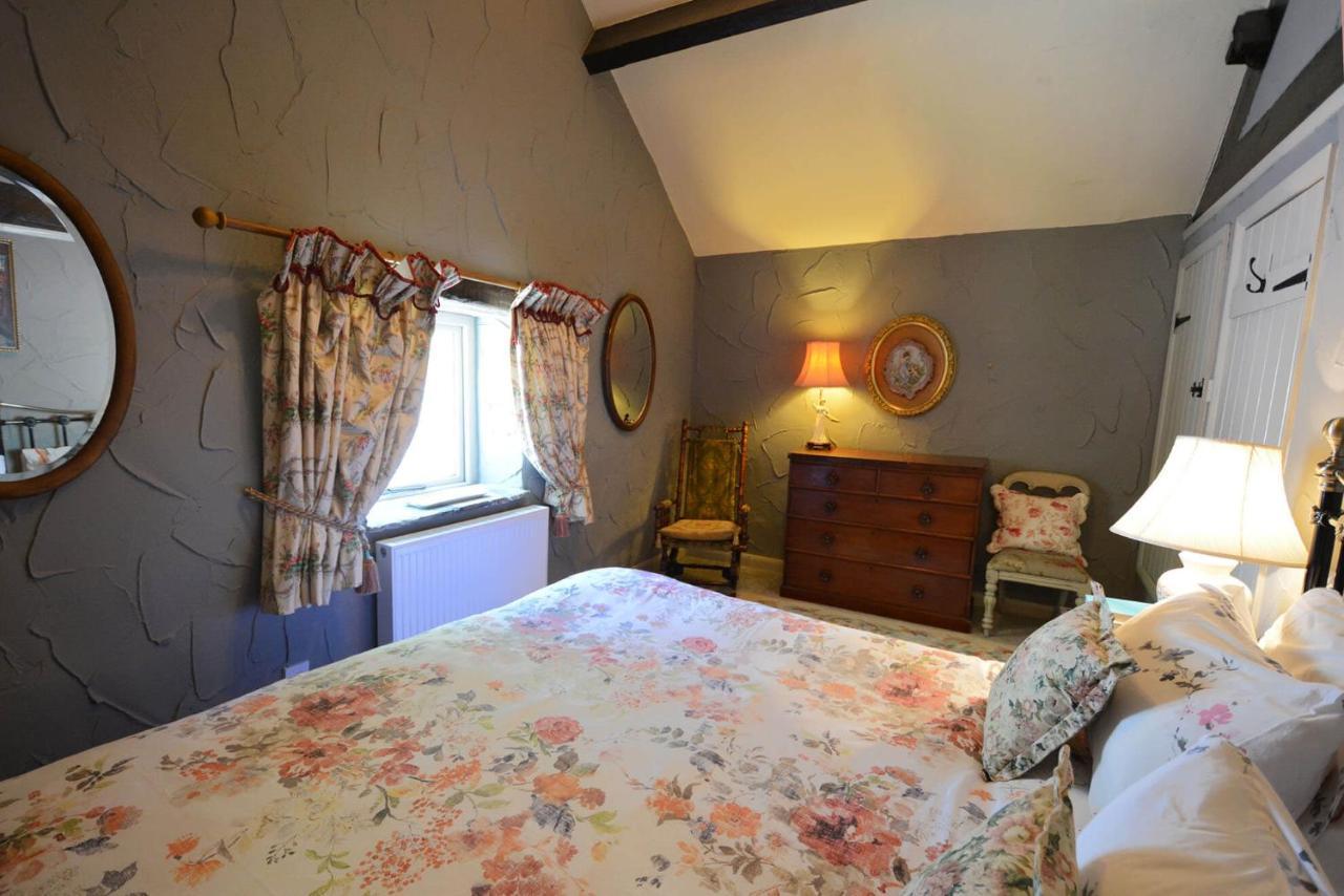 Haddon Grove Farm Cottages Bakewell Extérieur photo